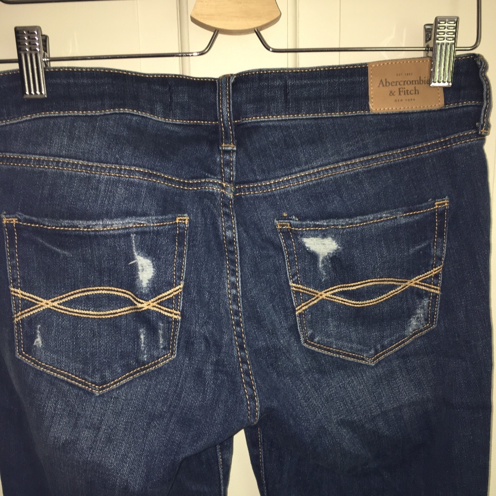 Abercrombie Ripped Jeans - Picture 5 of 6